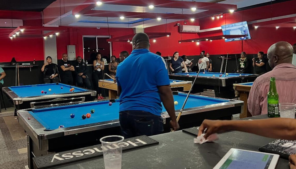 Top Strykaz Pool Lounge & Sports Bar